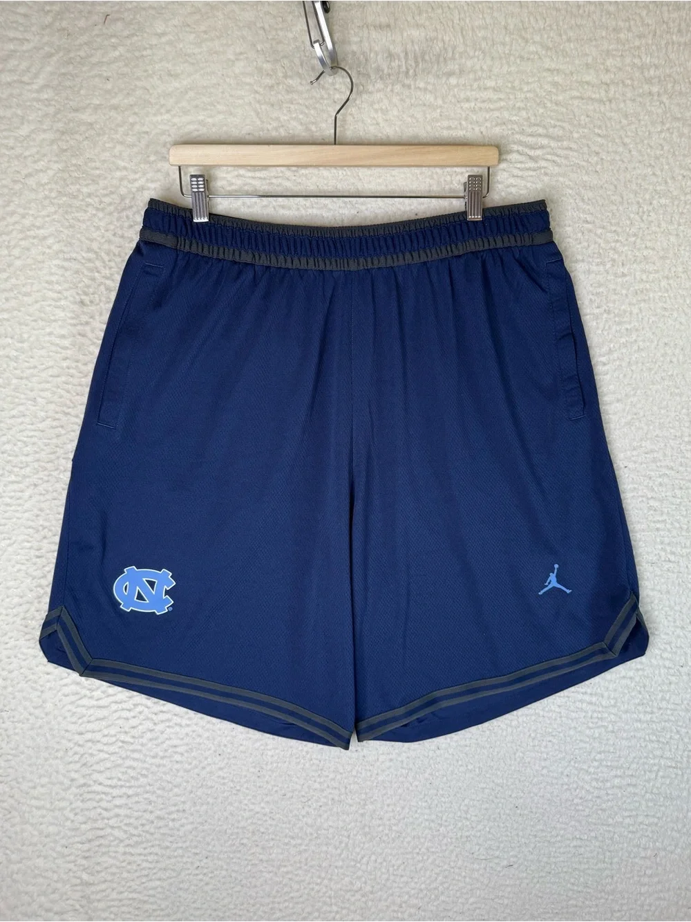 Jordan UNC North Carolina Tar Heels Athletic Shorts Navy Men's Size XXL
